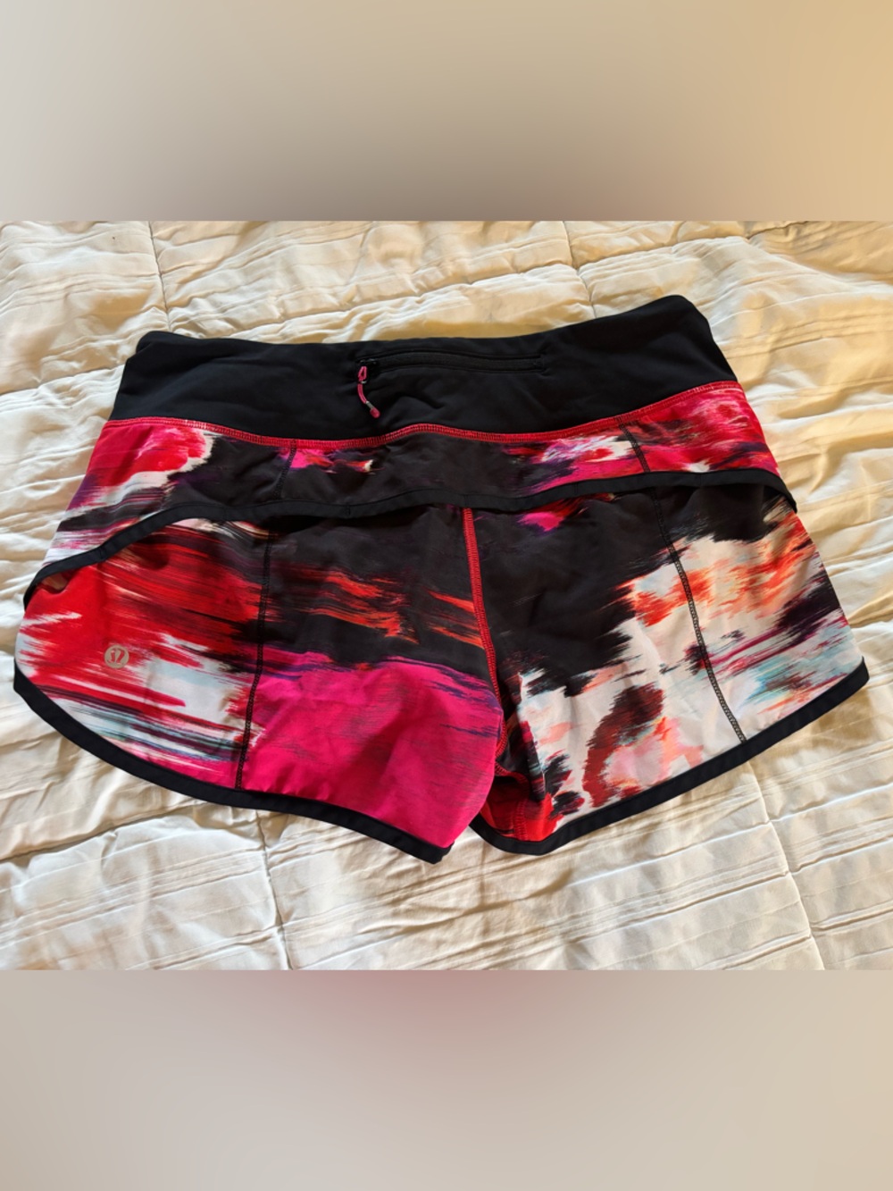 Lululemon speed shorts original duck sauce 4